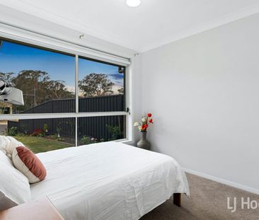 Spacious granny flat with parking - Photo 6