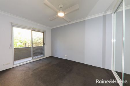 Tranquil Apartment on the Edge of Heffron Park - Photo 4