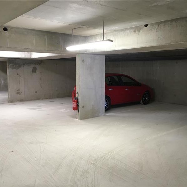 1 pièce - 31,3 m² - 1er étage - Colocation non autorisée - Photo 1