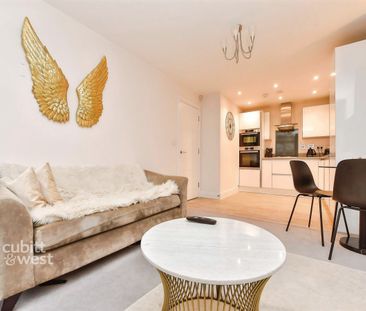 1 bedroom flat to rent - Photo 6