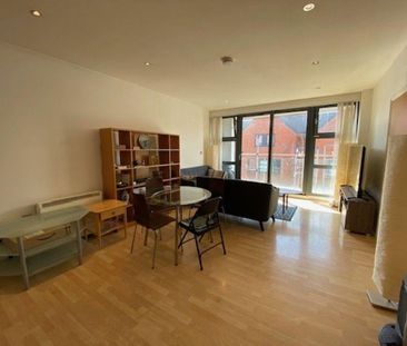 2 bedroom flat to rent - Photo 6