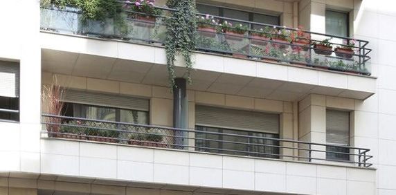 location Appartement T2 DE 44.75m² À PARIS - Photo 2