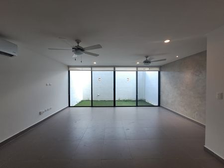 RENTA MODERNO Y EQUIPADO TOWNHOUSE EN MADERO 54 TEMOZON - Photo 5