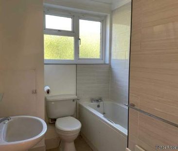 2 bedroom property to rent in London - Photo 1