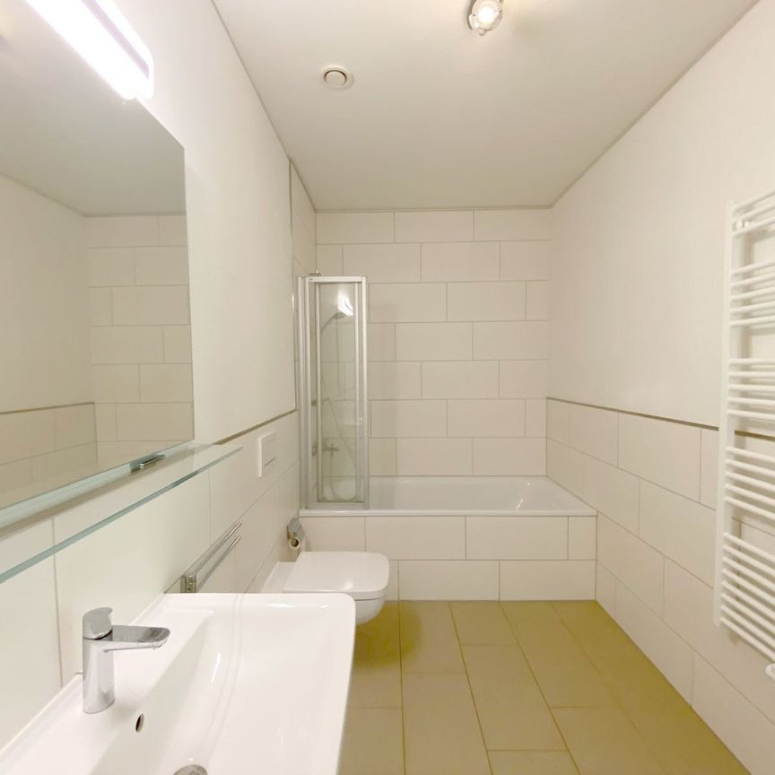 Trier: Wohnen an der Mosel – moderne 3 ZKB Erdgeschosswohnung mit Einbauküche und Terrasse - Photo 1