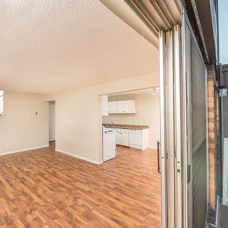 Madison Arms - Photo 1