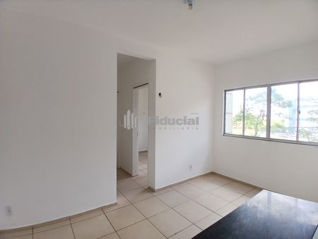 MONDUBIM - APARTAMENTO - R ANTONIO DIVINO, 325 AP 203 BL 01 CONDOMINIO VILLAGIO MARAPONGA - Photo 2