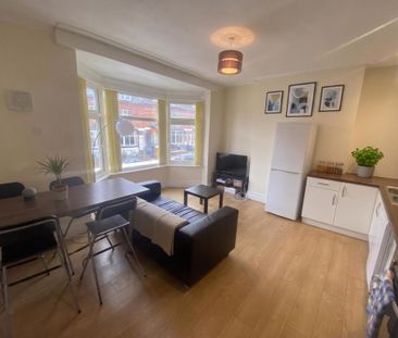 2 bedroom house to rent - Photo 1