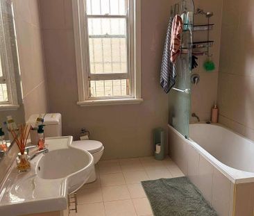 Marrickville - Photo 2