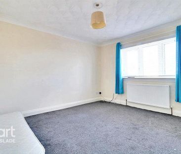 2 bedroom semi-detached house to rent - Photo 2