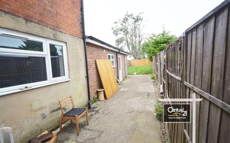 |ref: |, Spear Road, Southampton, SO14 - Photo 5