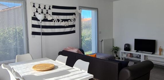 Dans lotissement, proche des commerces, maison de plain-pied - Photo 2