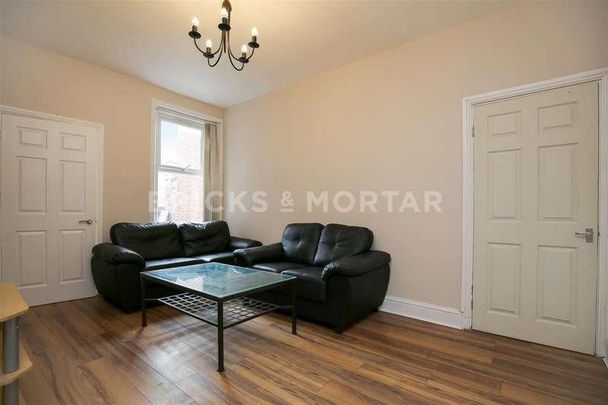 (?ppw) Warwick Street, Heaton, NE6 - Photo 1