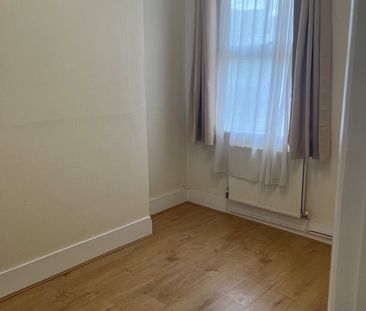 2 Bed Flat, Trinity Road, N2 - Photo 4