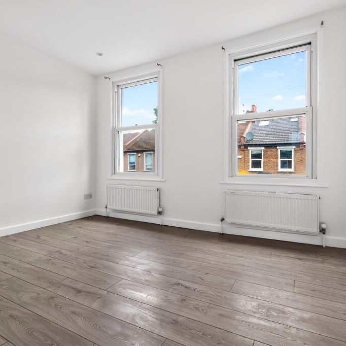 3 Bed Terraced House, Guildford Road, CR0 - Photo 1