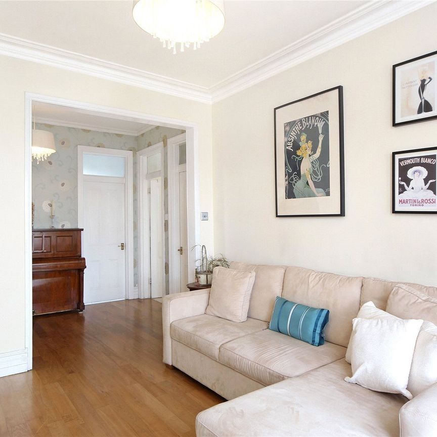 Cambridge Road, Battersea, London, SW11 flat to rent - Photo 1