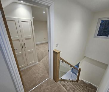 3 bedroom detached house to rent - Photo 4