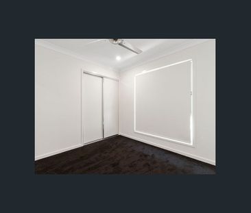 Family Home With Solar!! - Photo 4