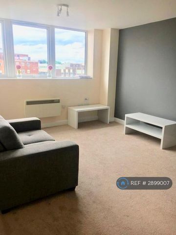 1 bedroom flat to rent - Photo 2