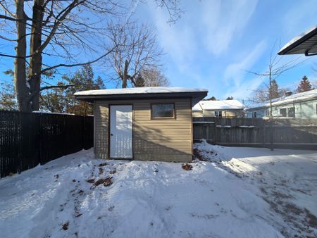 298 8e Avenue, Deux-Montagnes, QC J7R - Photo 5