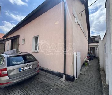 Pronájem bytu 2+kk 50 m2 - Fotografie 1