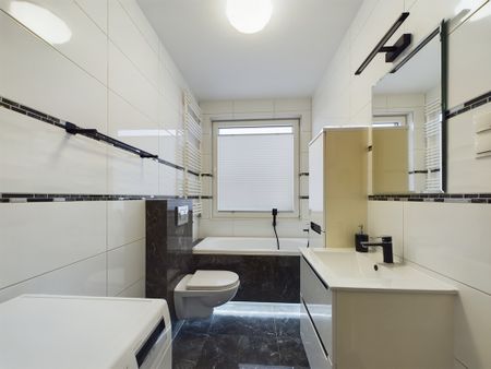 os. Słoneczne, 3 pokoje w nowym budynku z windą - Zdjęcie 2