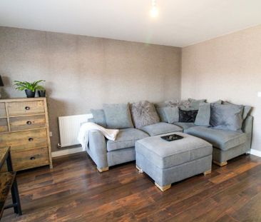 2 bedroom terraced house to rent - Photo 2