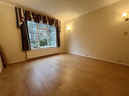 Woodland Road, Wakefield - Photo 2