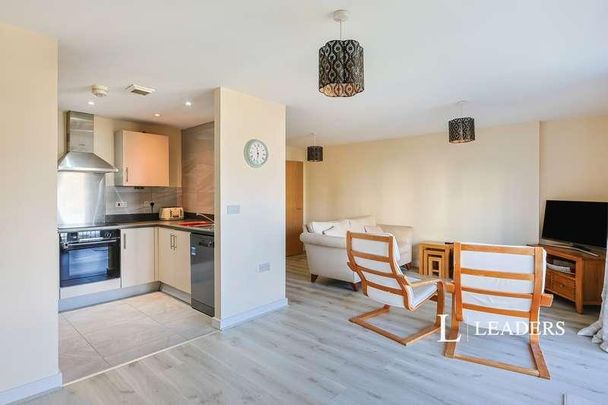 Avenel Way, Poole, BH15 - Photo 1