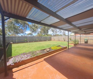 IMMACULATE FAMILY LIVING - Photo 5