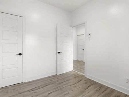 147 Boul. Crémazie O. - Photo 2