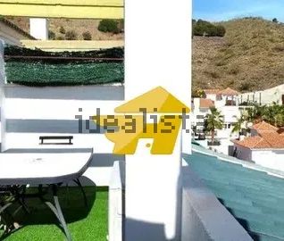 Alquiler de chalet adosado en Calle Dominica - Photo 1