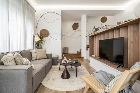 Plaza de la República Argentina, Madrid, Community of Madrid 28002 - Photo 2