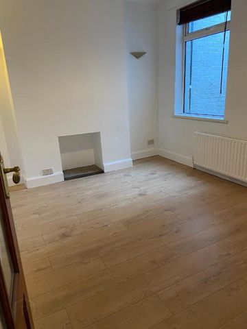 Rosebery Road, Ravenhill Avenue, Belfast, BT6 8JD - Photo 2