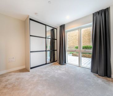 3 bedroom flat to rent - Photo 6