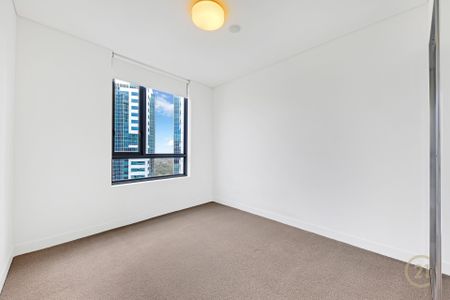 Luxury Living in the Heart of Chatswood ** Available Now ** - Photo 2