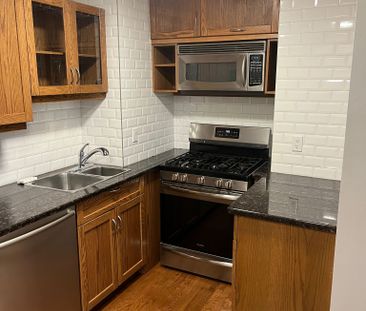 Cozy 2 bdrm 1bath Condo/townhouse style in Killarney SW - Photo 2