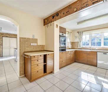 5 bedroom detached house to rent - Photo 1