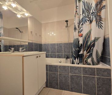 Location Appartement 2 pièces 48m² - Photo 5