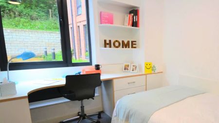 Silver En-suite - Photo 3