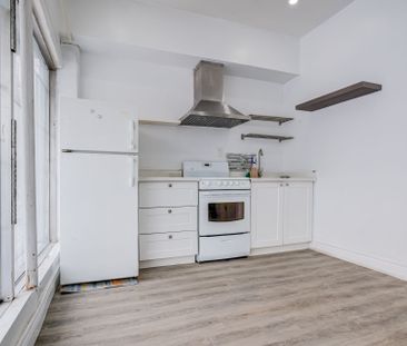 For Lease - 285 St John's Road, Toronto, Ontario - Photo 4