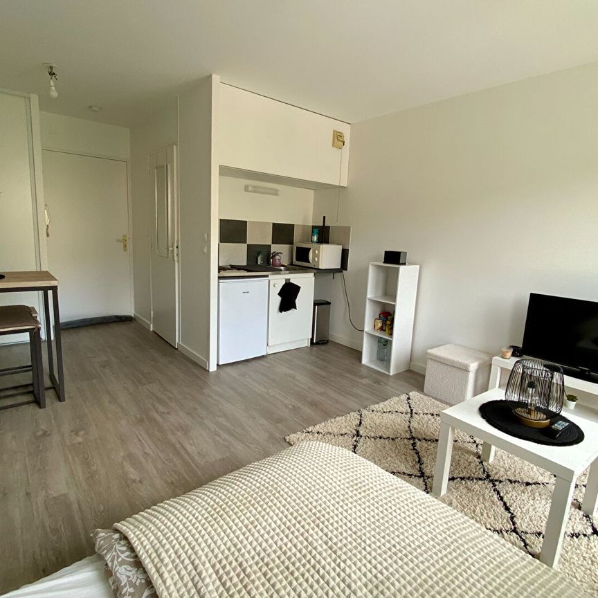 Location Appartement 1 pièce 21m² - Photo 1