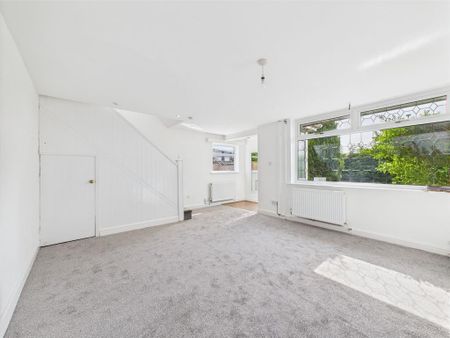 3 bedroom semi-detached house to rent - Photo 2