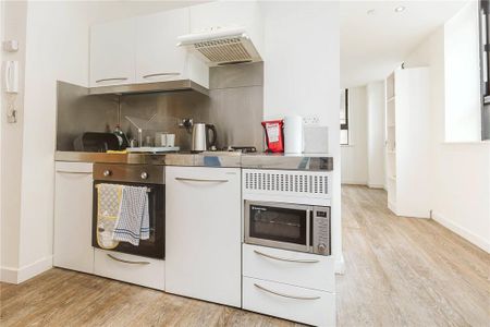 Studio to rent - Photo 3