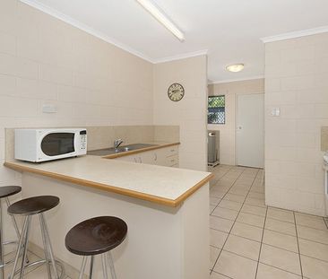 Cozy Nook Unit on Hugh Street! - Photo 6