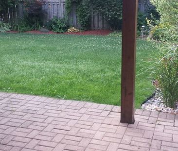 For Lease - 18 Sandfield Drive Unit# Basement, Aurora, Ontario - Photo 4