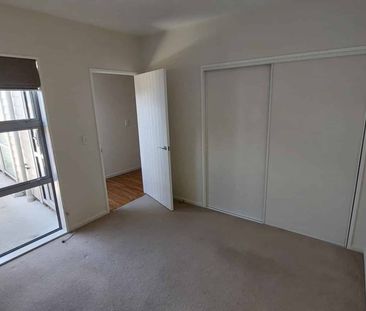 Fantastic location in Wigram! - Photo 5