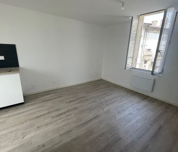 Location Appartement 1 pièce 20m² - Photo 1