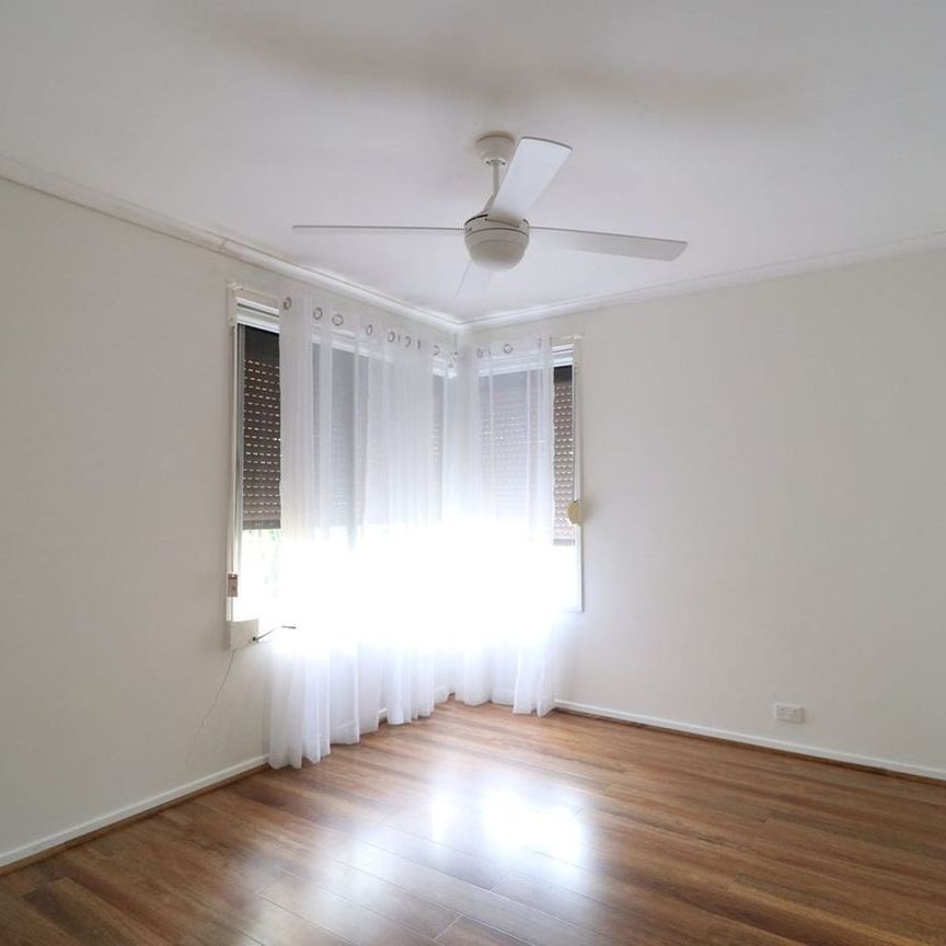 Lovely 4 Bedroom Home - Photo 1