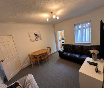 4 bedroom house - Photo 3